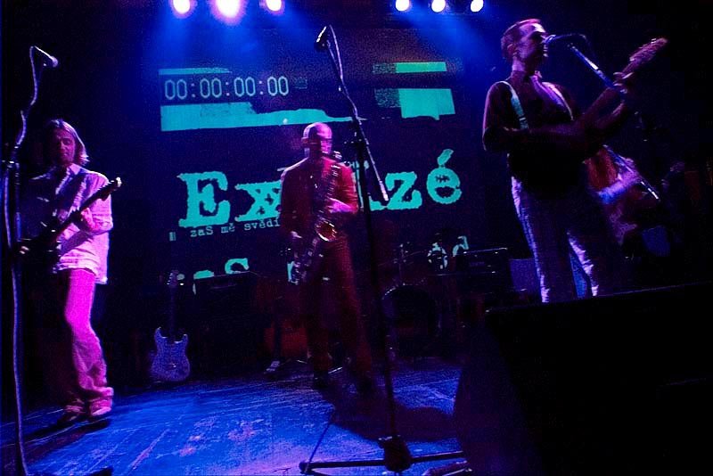 2002 02 19 Akropolis 20 let