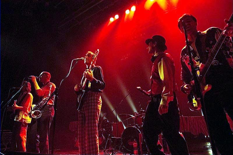 2002 02 19 Akropolis 20 let